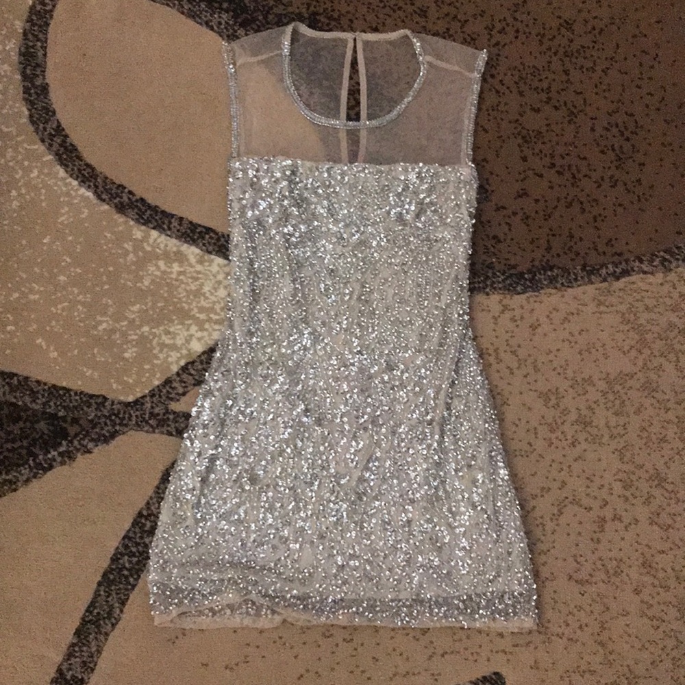 Mini dress - Picture 2 of 5